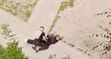 В Балашихе задержали мужчину с топором на детской площадке